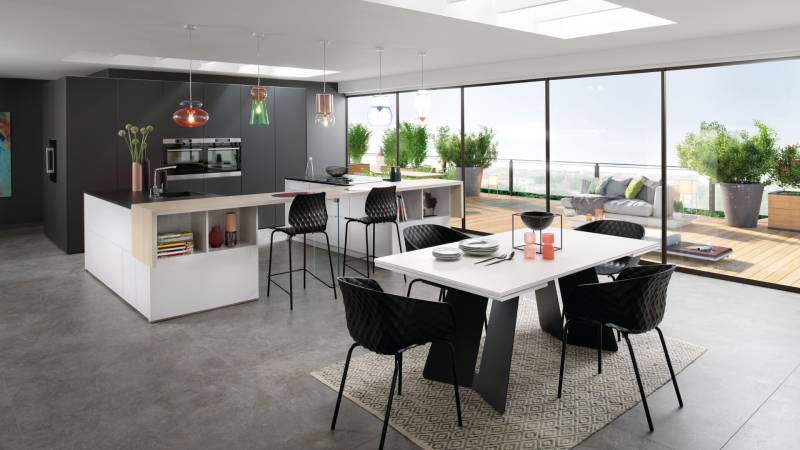 Cuisine sur-mesure : 5 bonnes raisons de choisir un cuisiniste plutôt qu’une grande surface
