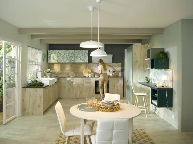 Cuisine équipée (RE)Source style nature et écologique en bois recyclé - à Cesson